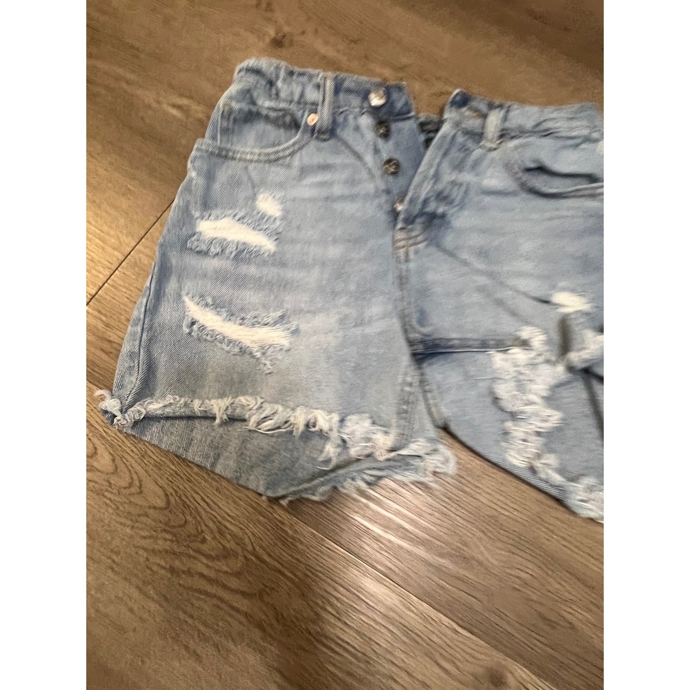 Wild Fable Light Wash Distressed Denim Shorts Button Fly Size 00